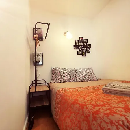Appartement St. Johns Alley Of Poetry And Imaginary Cats